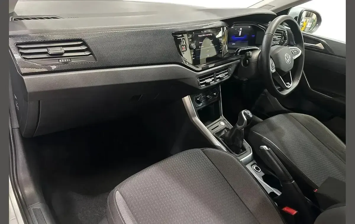 Used VW Taigo Match 115 HP (84 kW) 2025 Silver SUV
