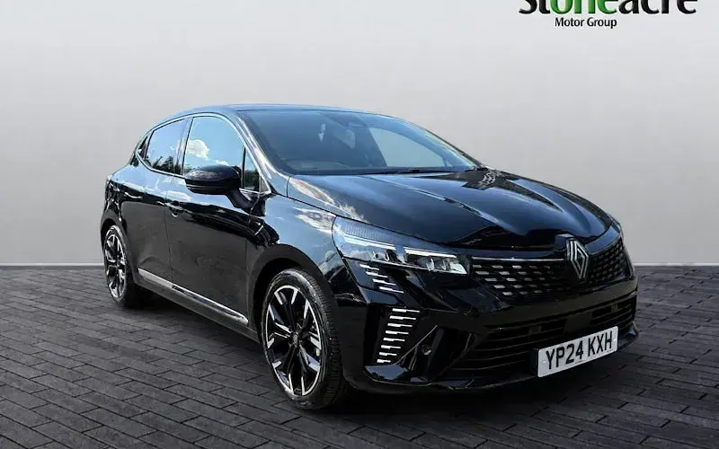 Used Renault Clio Techno 143 HP (105 kW) 2025 Hatchback
