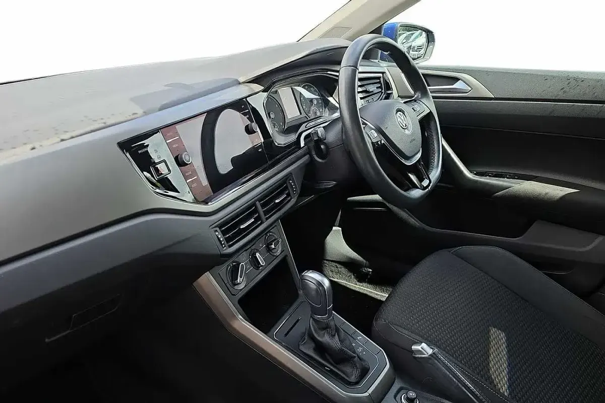 Used VW Polo SE 2018 Blue Hatchback