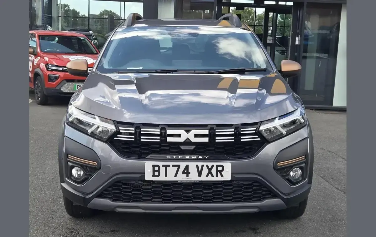 Used Dacia Sandero Extreme 90 HP (66 kW) 2024 Grey Hatchback