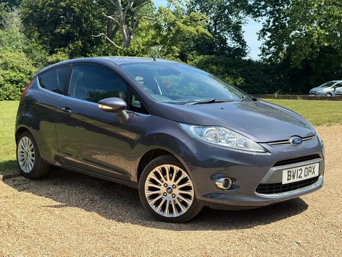 Used Ford Fiesta Titanium 2012 Grey Hatchback