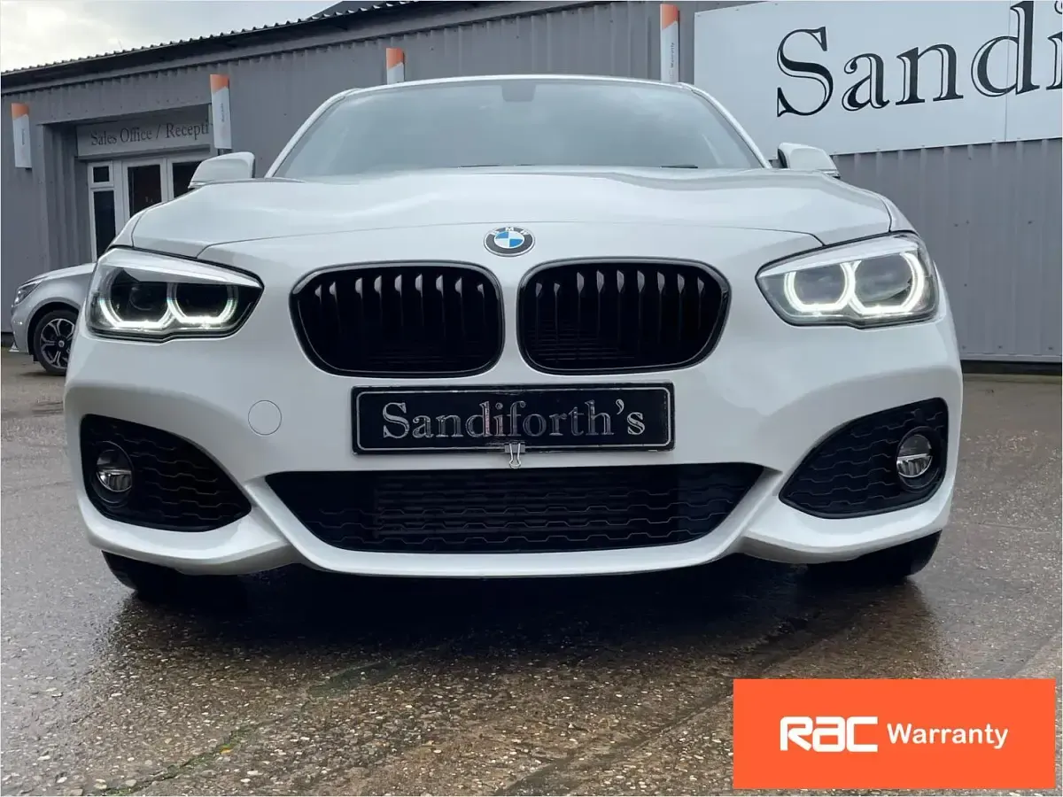 Used BMW 118 Efficient Dynamics 136 HP (100 kW) 2018 White Hatchback