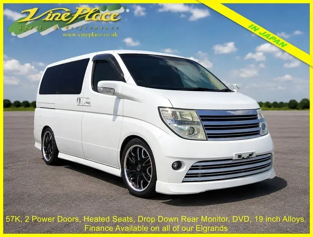 Used Nissan Elgrand 2007 White MPV