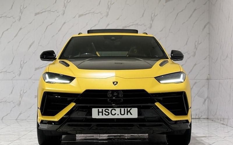 Used Lamborghini Urus 666 HP (489 kW) 2023 Yellow SUV
