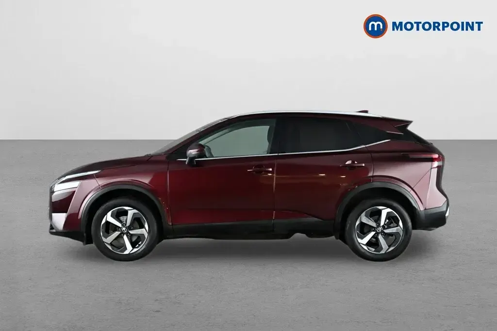 Used Nissan Qashqai N-Connecta 2021 Red SUV