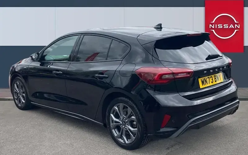 Usado Ford Focus ST-Line 125 HP (91 kW) 2023 Preto Citadino