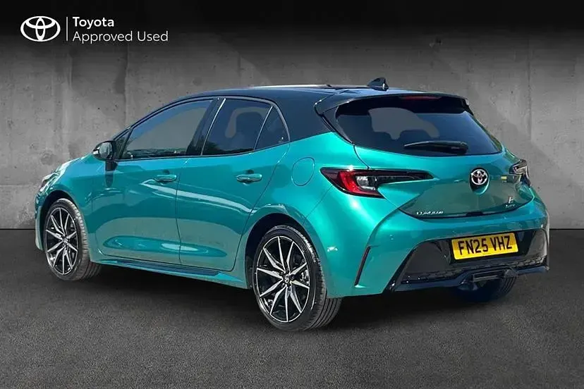 Used Toyota Corolla Sport 196 HP (144 kW) 2025 Green Hatchback