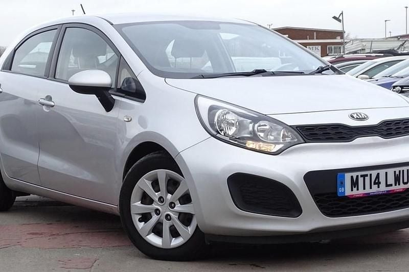 Used Kia Rio Air 85 HP (62 kW) 2014 Silver Hatchback