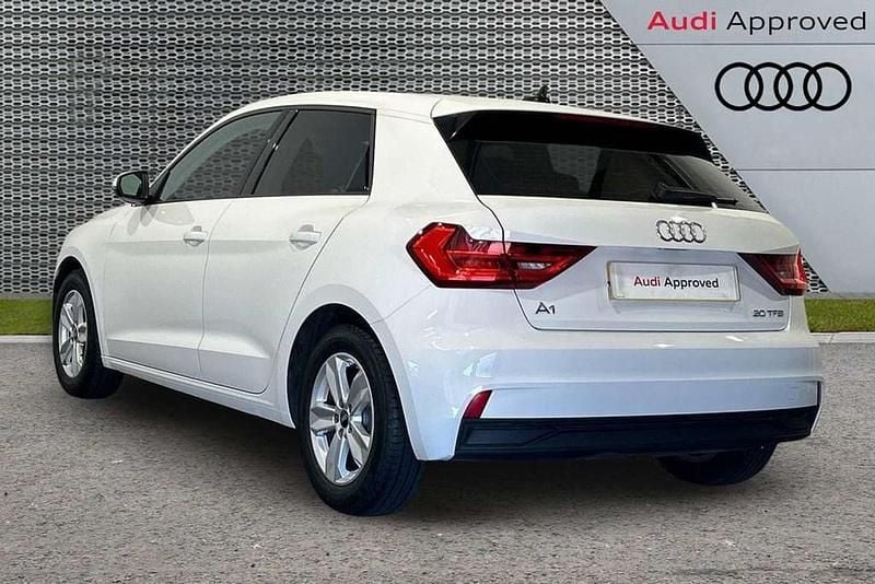 Used Audi A1 Design 108 HP (79 kW) 2022 White SUV