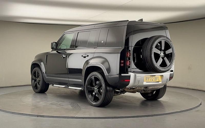 Usado Land Rover Defender SE 300 HP (220 kW) 2023 Preto SUV