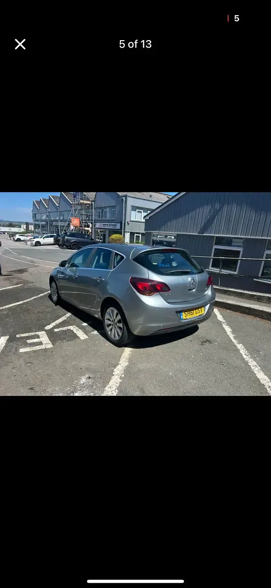 Used Vauxhall Astra Elite 2011 Silver Hatchback