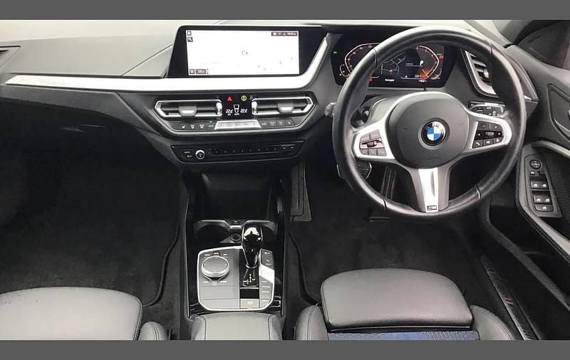 Used BMW 118 M Sport 134 HP (98 kW) 2023 Blue Hatchback