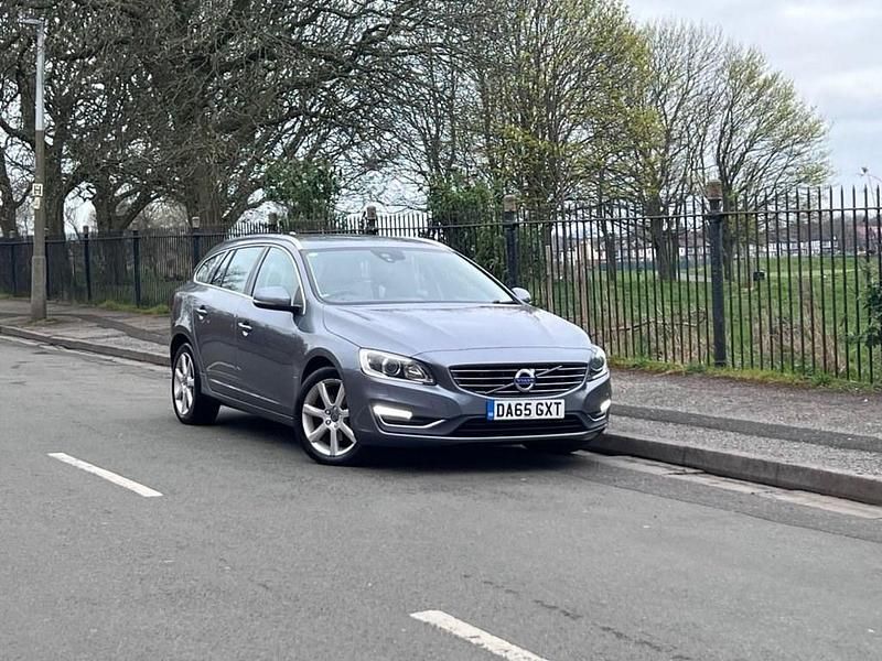 Usado Volvo V60 SE Lux 190 CV (139 kW) 2015 Gris Familiar
