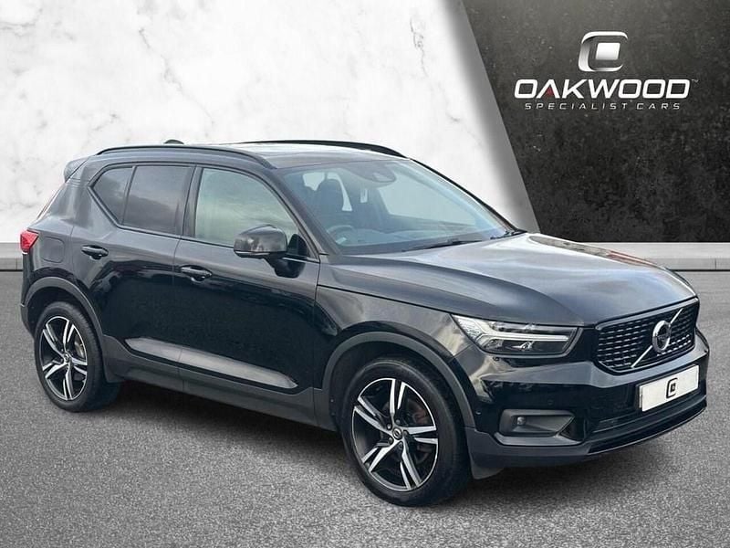 Usado Volvo XC40 190 HP (139 kW) 2018 Preto SUV