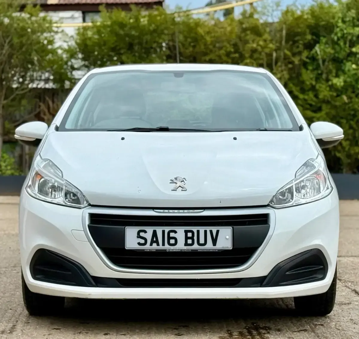 Second-hand Peugeot 208 Access 2016 Alb Hatchback