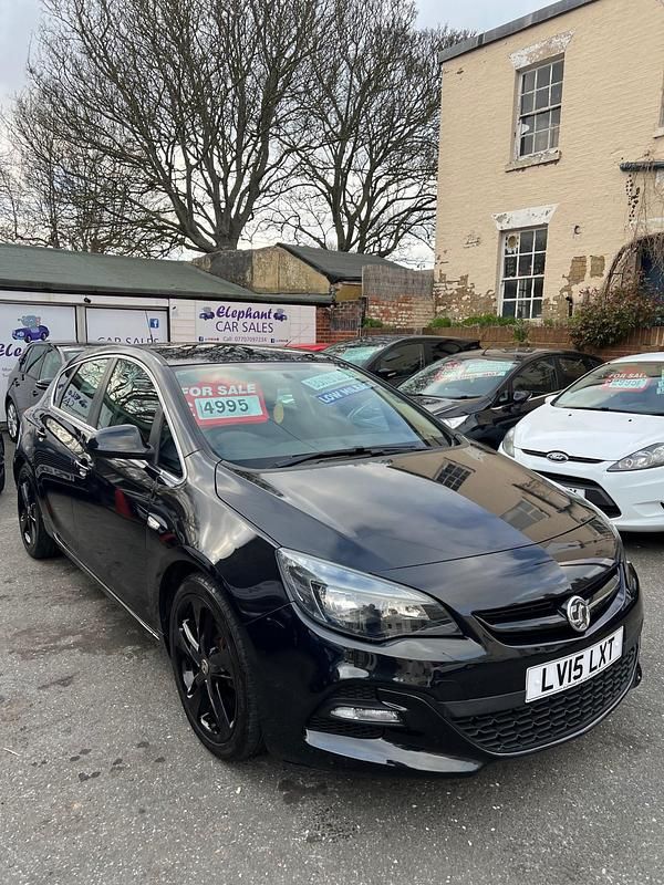 Gebraucht Vauxhall Astra Edition 2015 Schwarz Kleinwagen