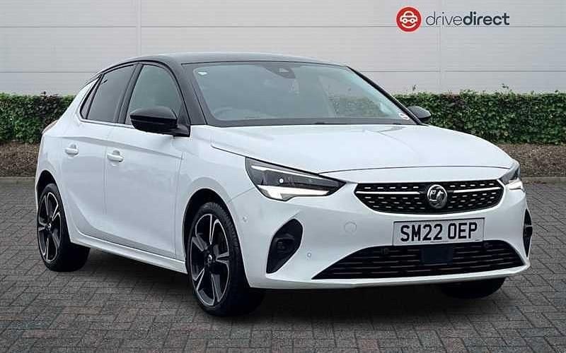 Special solid arctic white Used 2022 Vauxhall Corsa Edition Hatchback | £14,598 (Fair price) - Image 1/4