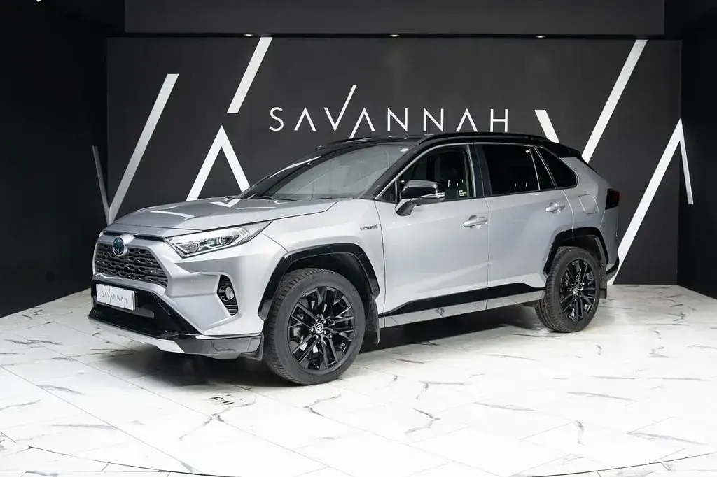 Used Toyota RAV4 218 HP (160 kW) 2021 Silver SUV