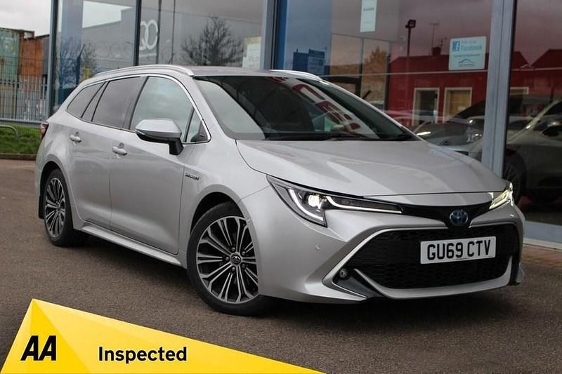 Silver Used 2019 Toyota Corolla Estate | £14,495 (Fair price) - Image 1/4