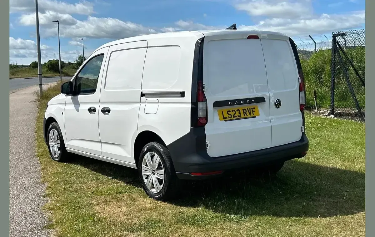 Used VW Caddy 112 HP (82 kW) 2023 White MPV