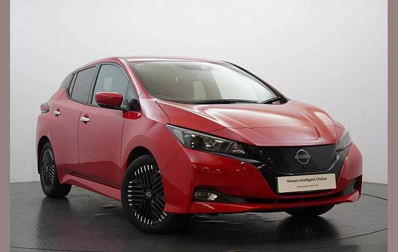 Red Used 2022 Nissan Leaf N-Connecta Hatchback | £11,299 (A bit pricey) - Image 1/3