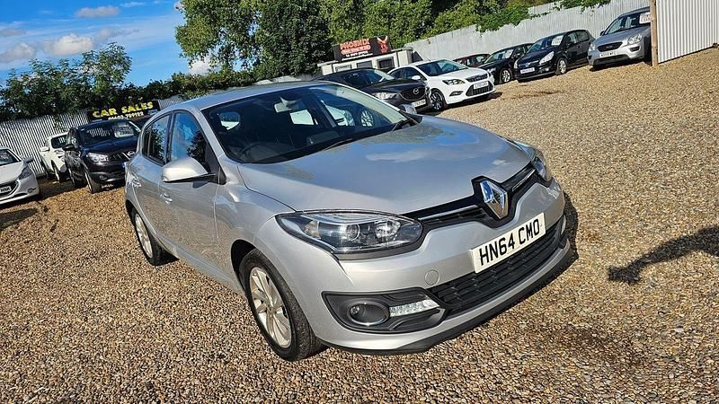 Silver Used 2014 Renault Mégane III Dynamique Hatchback | £2,495 (Super price) - Image 1/4