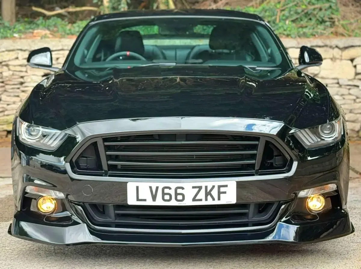 Used Ford Mustang GT Fastback 410 HP (301 kW) 2016 Black Coupe