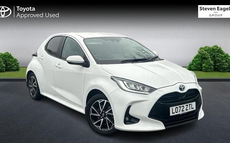 Used Toyota Yaris Hybrid Design 116 HP (85 kW) 2025 Hatchback