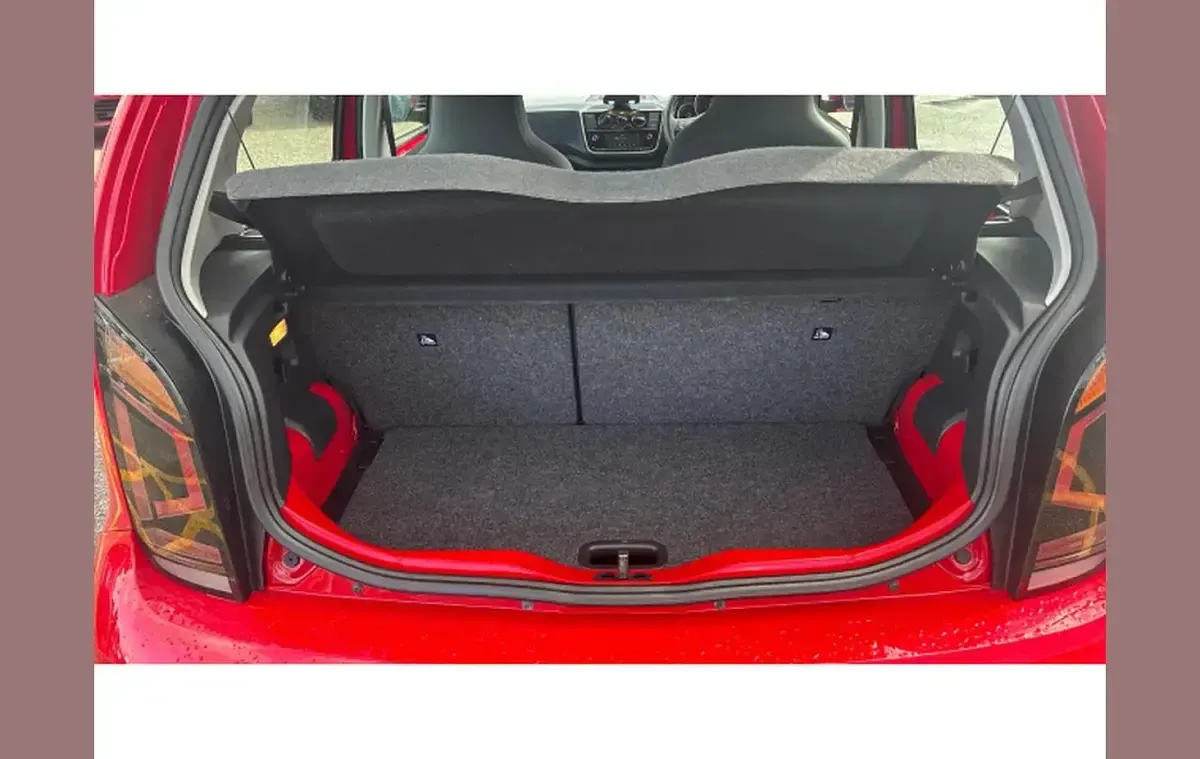 Used VW up! Edition 60 HP (44 kW) 2019 Red Hatchback