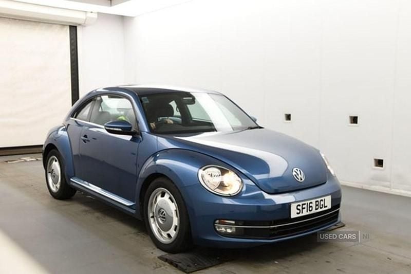 Used VW Beetle Design 150 HP (110 kW) 2016 Blue Hatchback