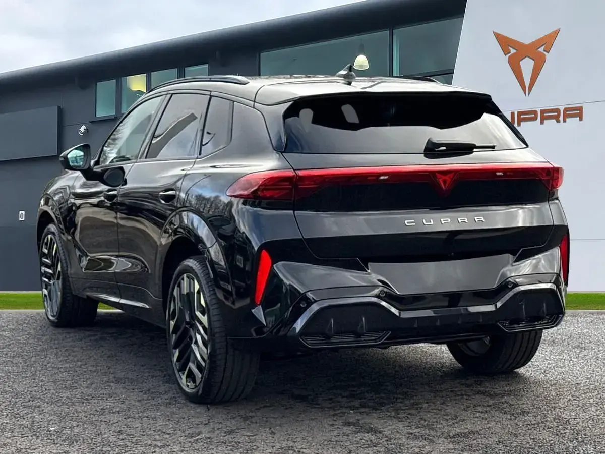 Ny Cupra Terramar VZ2 272 HK (200 kW) 2026 Svart SUV