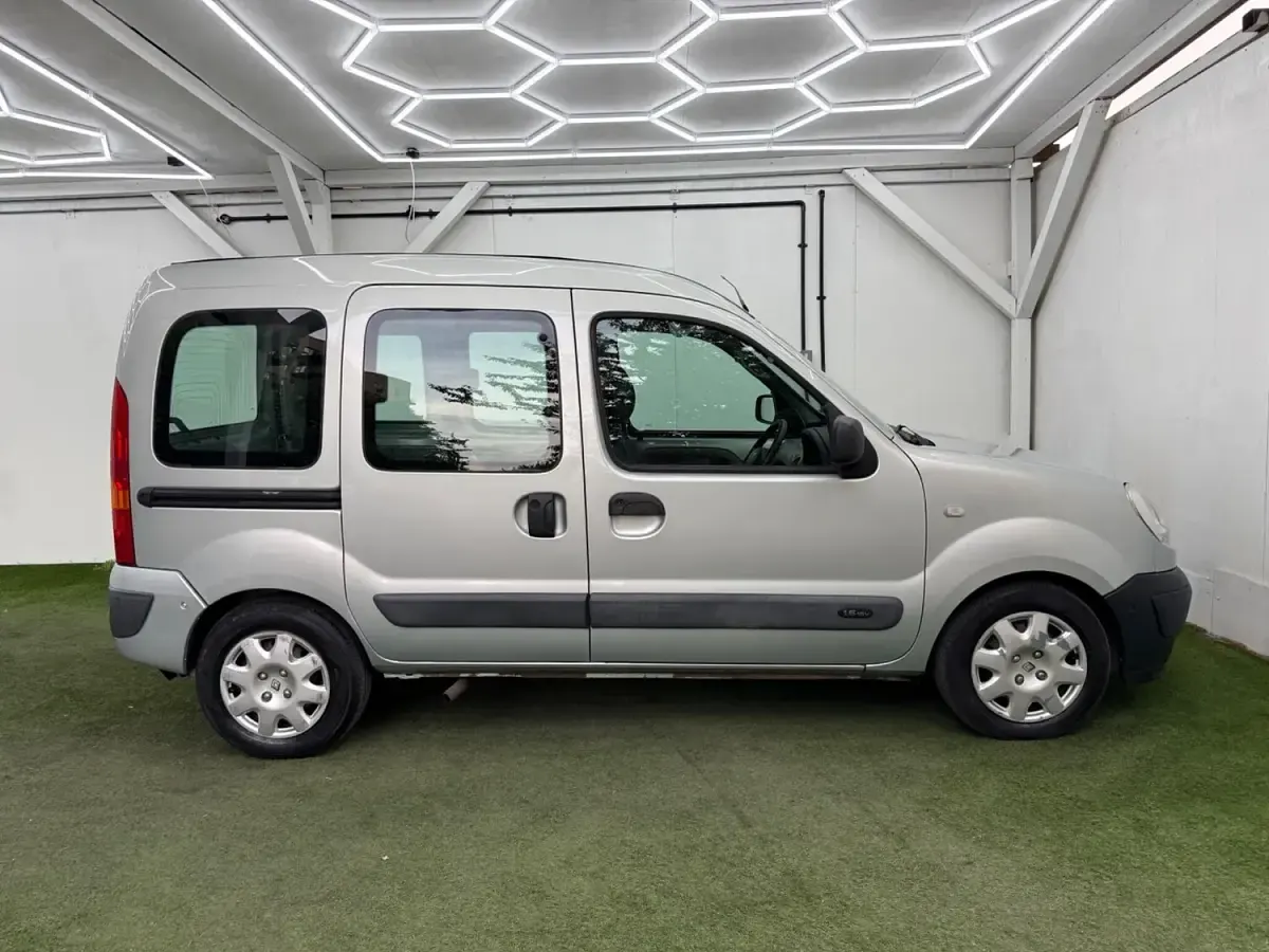 Used Renault Kangoo Authentique 106 HP (77 kW) 2007 Grey MPV