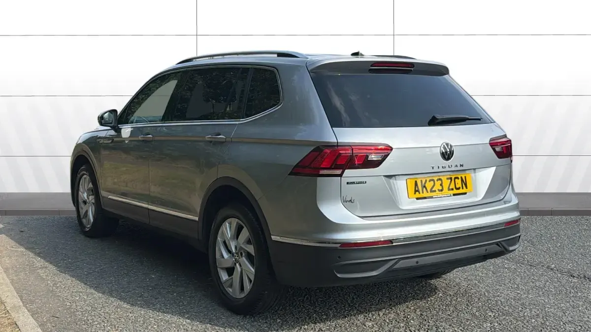 Used VW Tiguan Allspace Life 150 HP (110 kW) 2023 Silver SUV