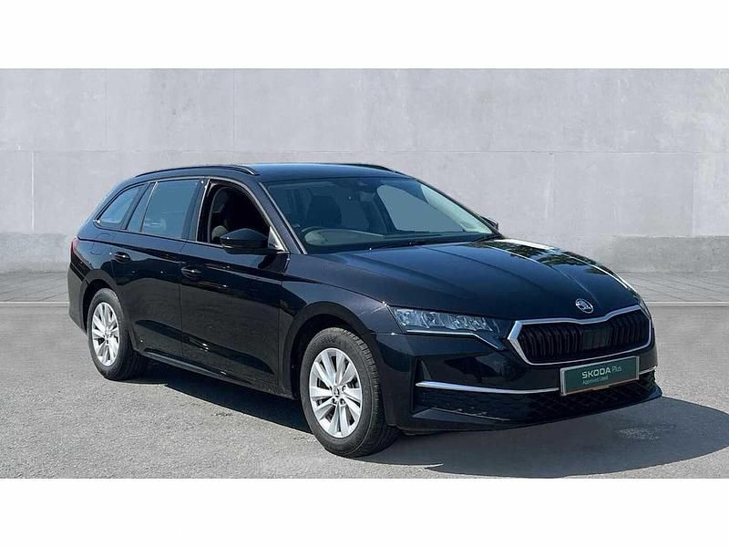 Metallic magic black Used 2024 Skoda Octavia SE Technology Estate | £19,980 (Fair price) - Image 1/4