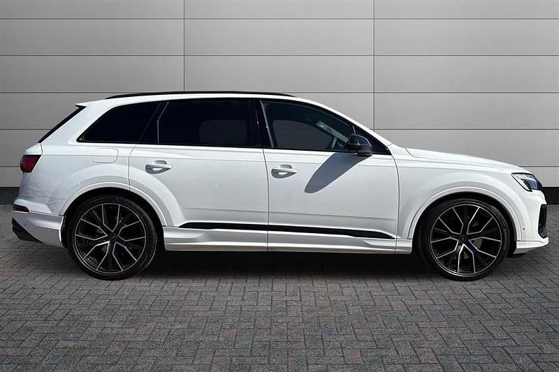Used Audi SQ7 Advanced 507 HP (372 kW) 2024 Pure white SUV