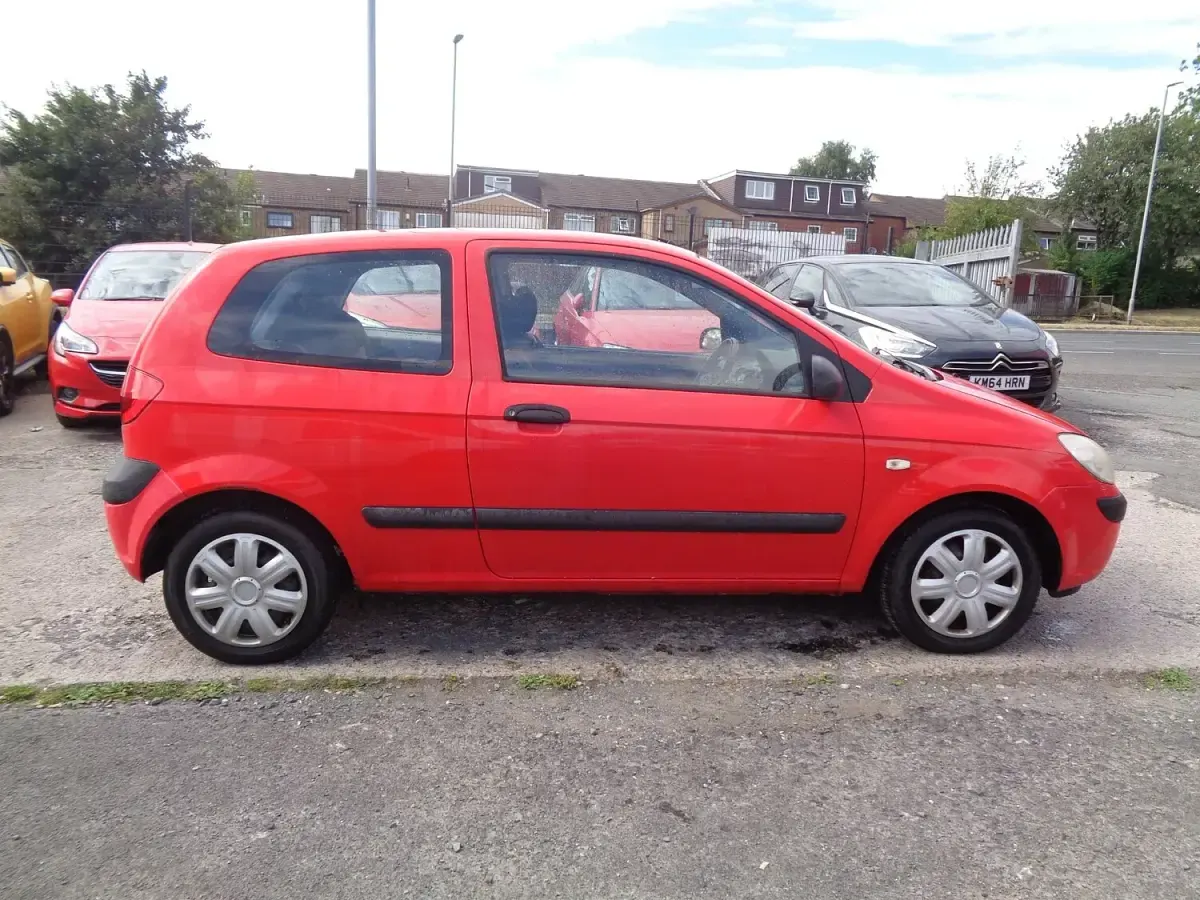 Used Hyundai Getz SE 62 HP (45 kW) 2006 Red Hatchback