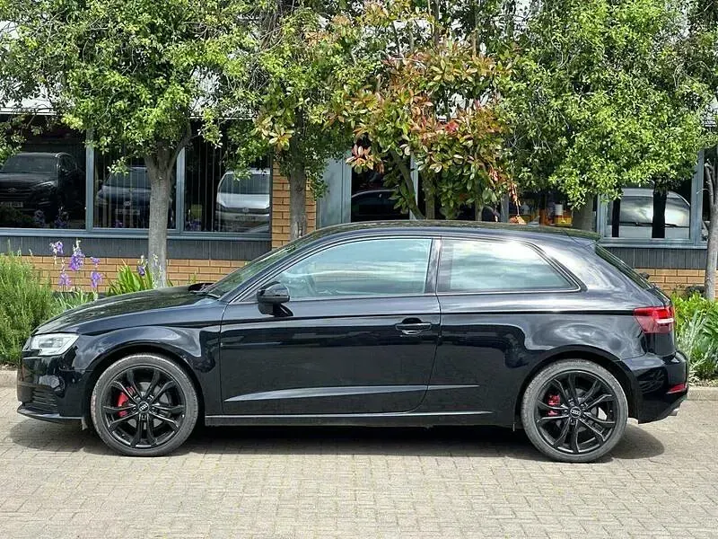 Used Audi A3 Performance 150 HP (110 kW) 2016 Black Hatchback