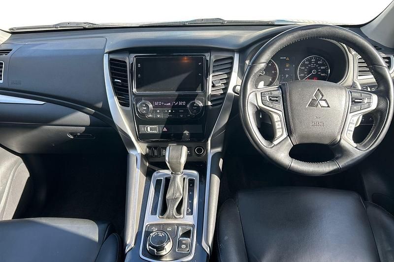 Used Mitsubishi Shogun 181 HP (133 kW) 2020 Black SUV