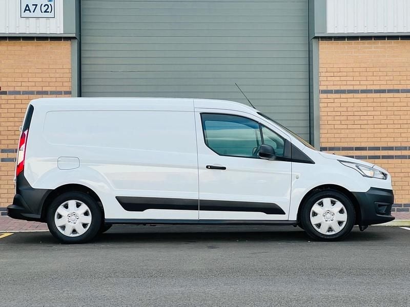 Second-hand Ford Transit Connect 100 CP (73 kW) 2021 Alb Monovolum