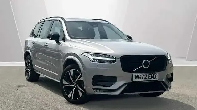 Używany Volvo XC90 Plus 235 KM (172 kW) 2023 SUV