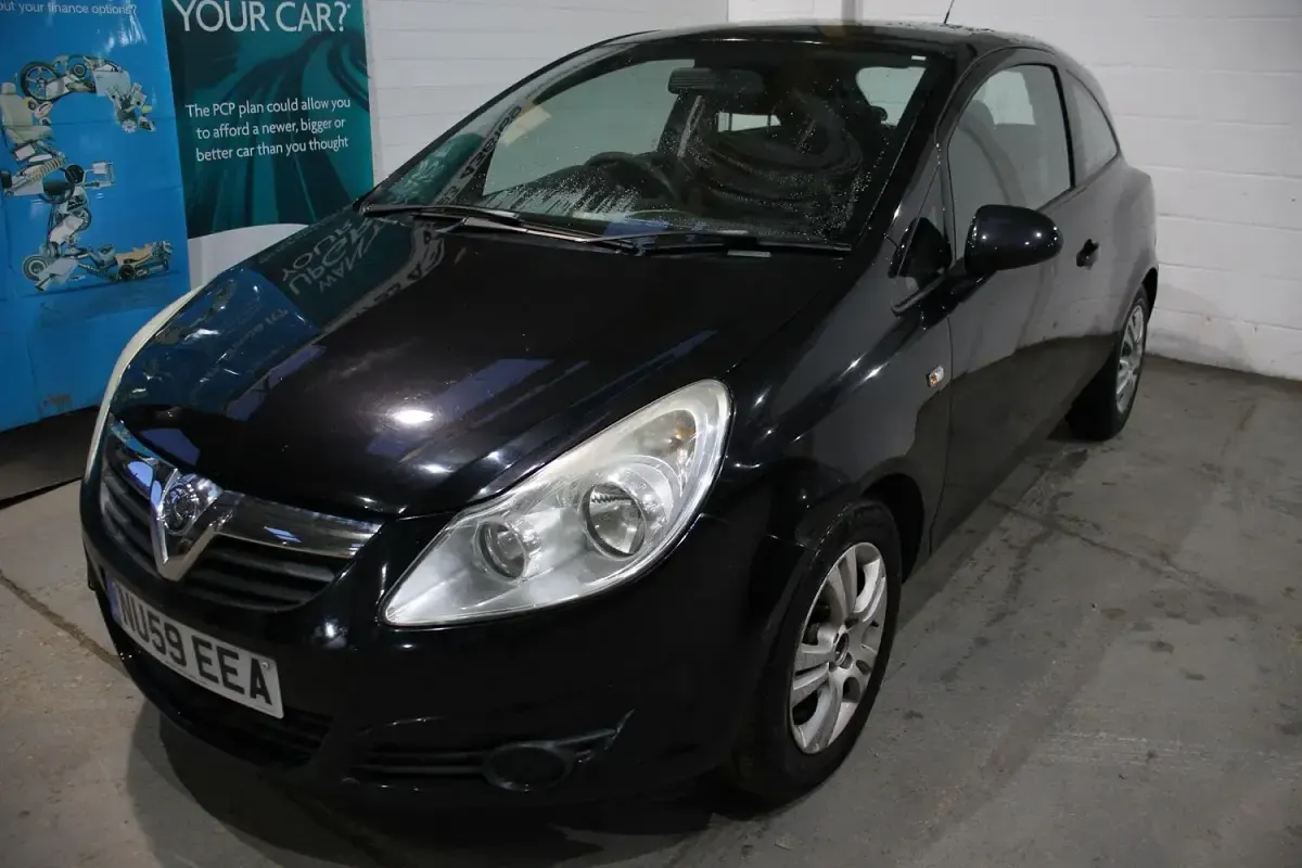 Used Vauxhall Corsa Active 59 HP (43 kW) 2009 Black Hatchback