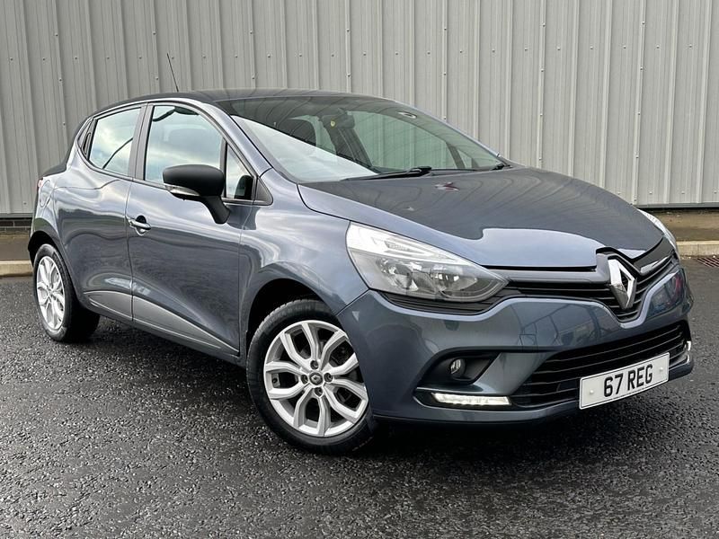 Used Renault Clio IV Play 2017 Grey Hatchback