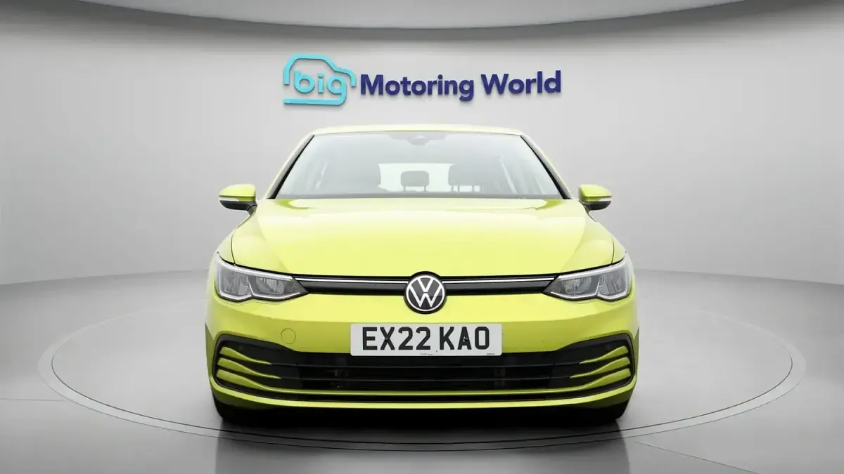 Used VW Golf VIII S 115 HP (84 kW) 2022 Yellow Hatchback