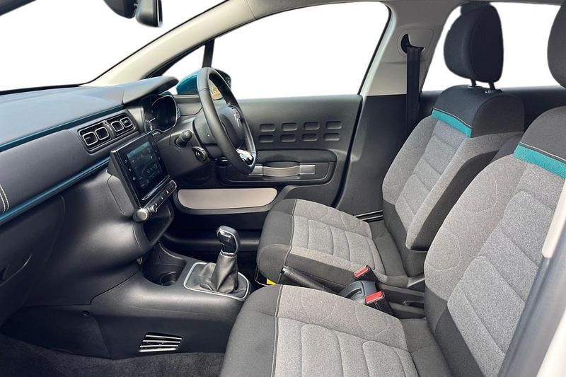 Polar white Used 2022 Citroën C3 PureTech Hatchback | £11,790 (Fair price) - Image 1/3