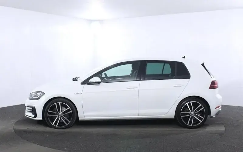 Używany VW Golf VII GTD 184 KM (135 kW) 2019 Biały Hatchback
