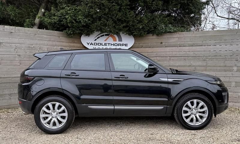 Used Land Rover Range Rover evoque SE 2016 Black SUV