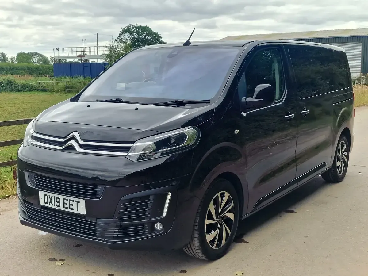 Used Citroën Spacetourer Flair 174 HP (127 kW) 2019 Black MPV