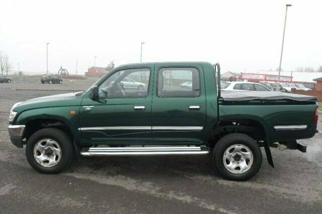 Used Toyota HiLux 2003 Pickup