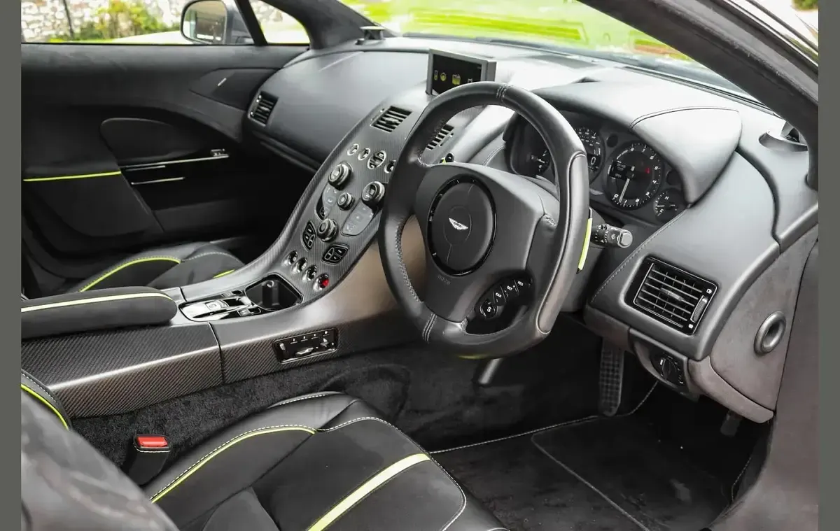 Used Aston Martin Rapide 590 HP (433 kW) 2020 Silver Hatchback