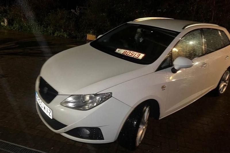 Used 2010 Seat Ibiza Sport | £1,195 (Expensive) - Image 1/1